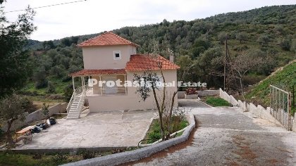 בית מנותק למכירה Edipsos Loutra, North Evia (קוד P-568)