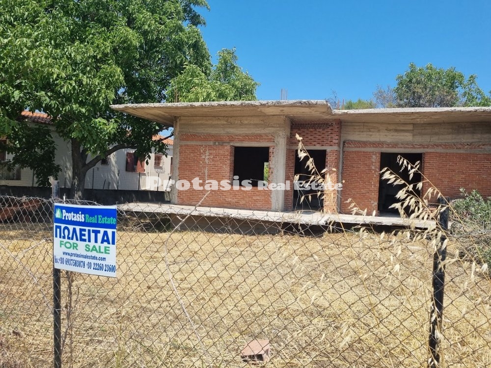 בית מנותק למכירה Istiea (קוד P-706)